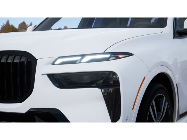 2027 BMW X7 Base