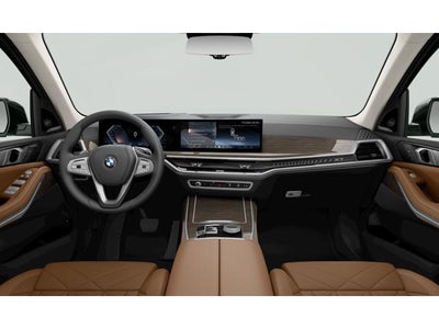 2027 BMW X7 Base