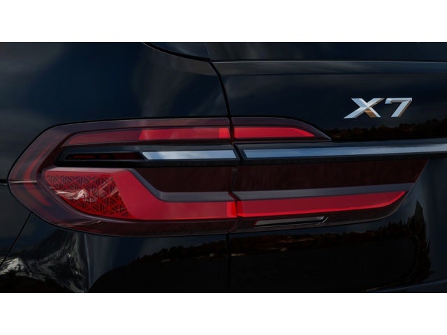 2027 BMW X7 Base