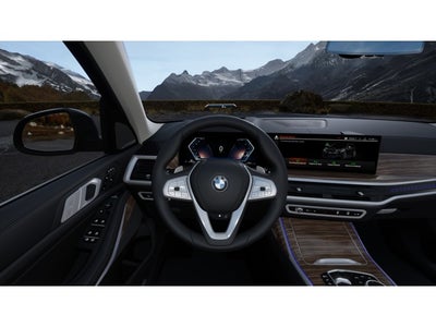 2027 BMW X7 Base