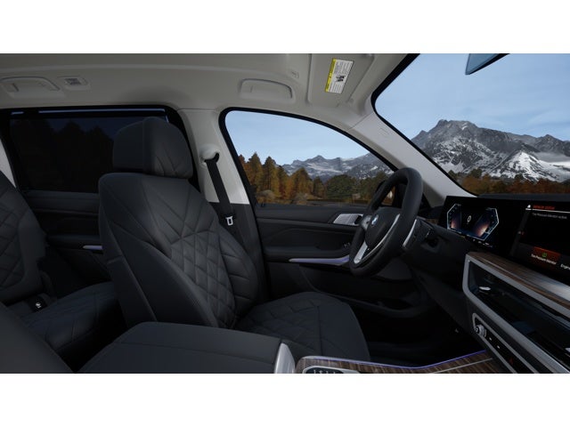 2027 BMW X7 Base