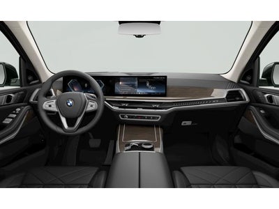 2027 BMW X7 Base