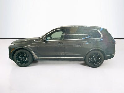 2027 BMW X7 Base