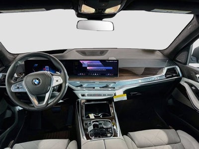 2027 BMW X7 Base