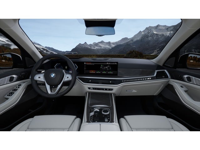 2026 BMW X7 Base