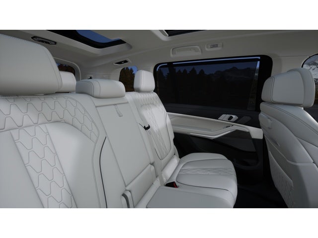2026 BMW X7 Base