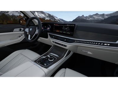 2026 BMW X7 Base