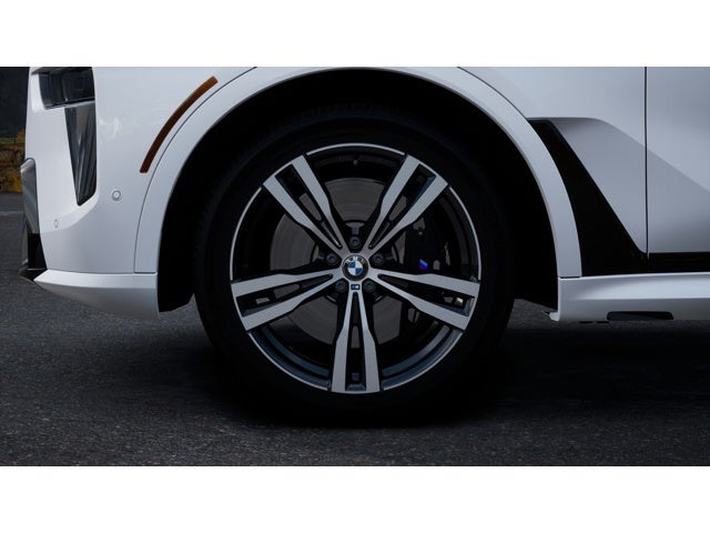 2027 BMW X7 Base