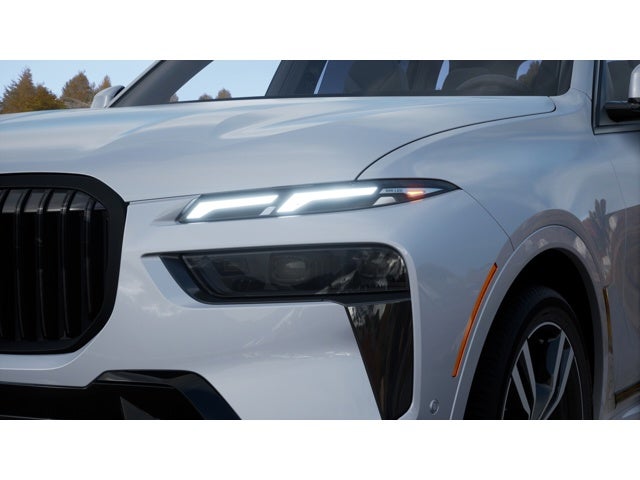 2027 BMW X7 Base
