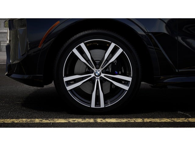 2026 BMW X7 Base