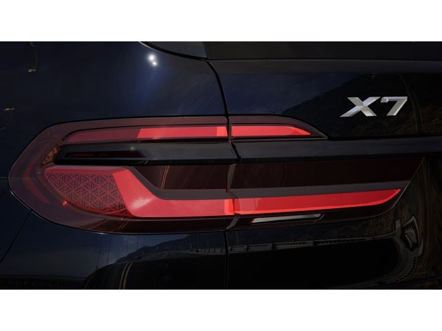 2026 BMW X7 Base