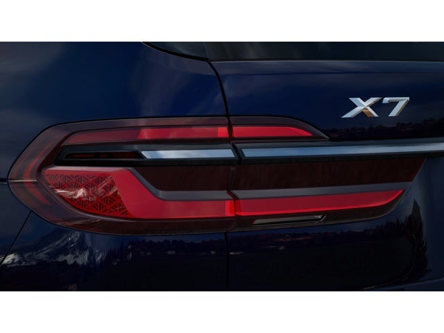 2027 BMW X7 Base