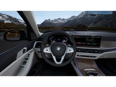 2027 BMW X7 Base