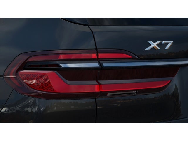 2027 BMW X7 Base