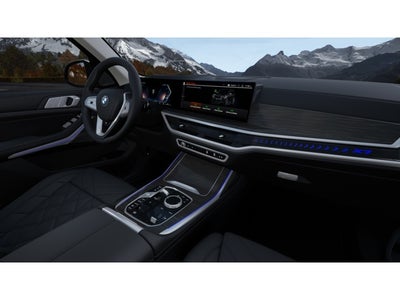 2027 BMW X7 Base