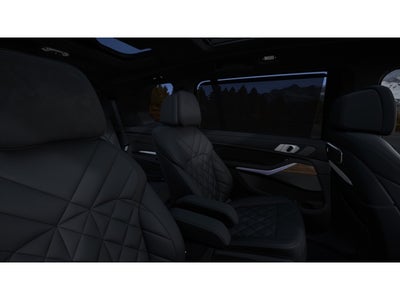 2027 BMW X7 Base