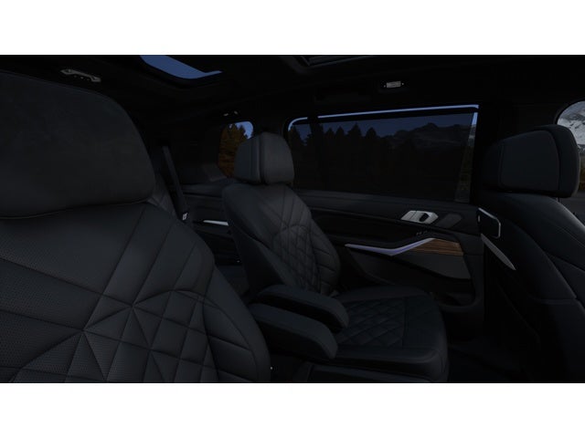 2027 BMW X7 Base