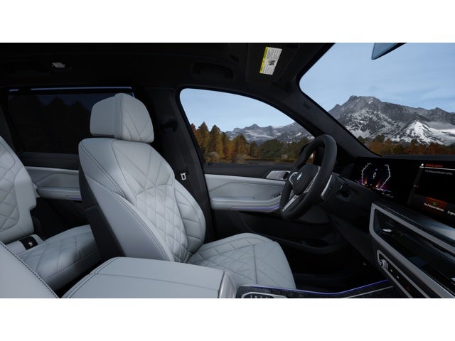 2027 BMW X7 Base