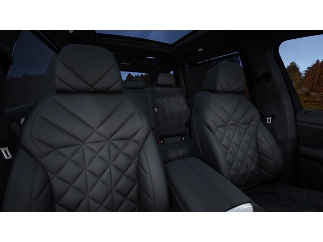2027 BMW X7 Base