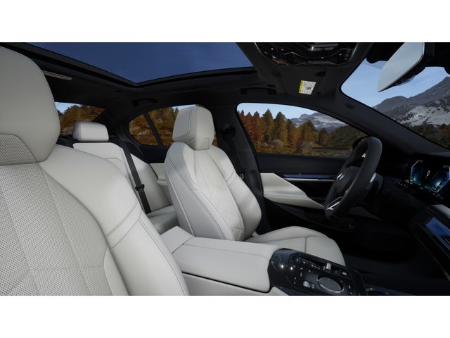 2027 BMW 550e Base