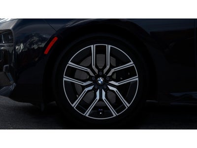 2026 BMW 760i Base