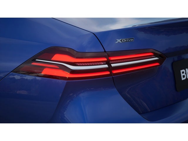 2027 BMW 530i Base