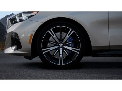 2027 BMW 530i Base