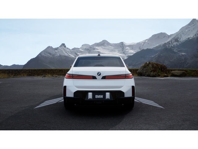2027 BMW 740i Base