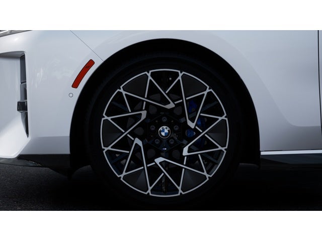 2027 BMW 740i Base