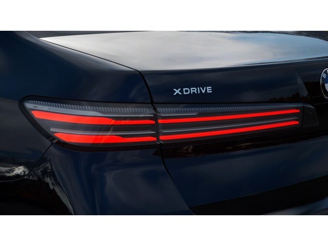 2027 BMW 740i Base