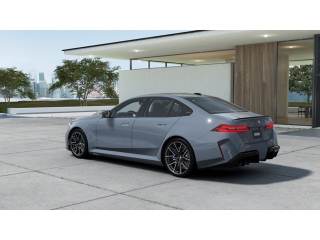 2027 BMW M5 Base